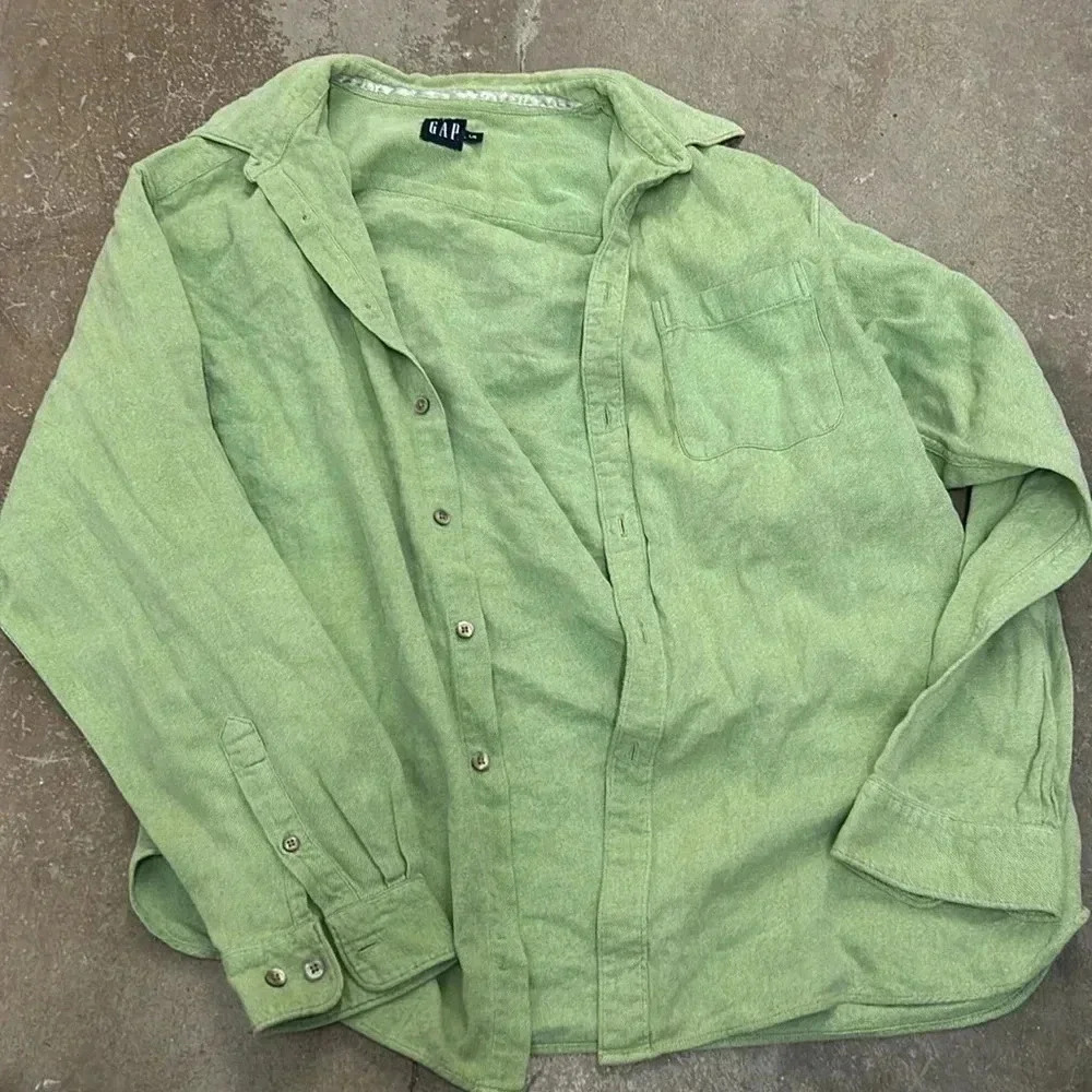 Vintage gap y2k button up shirt